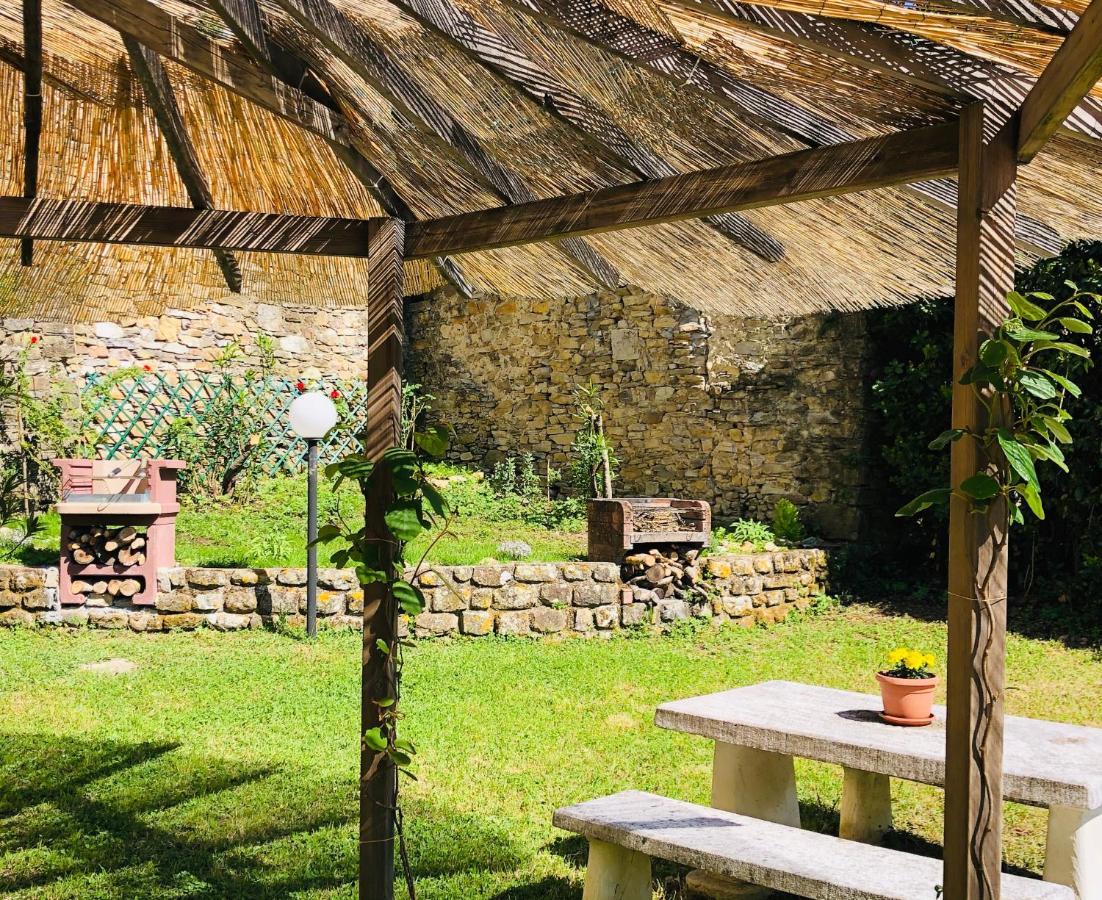 La Vecchia Canonica Fivizzano Bagian luar foto